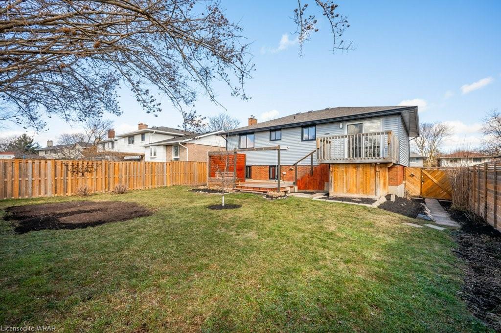 353 Dunvegan Drive Waterloo, ON N2K 1W7