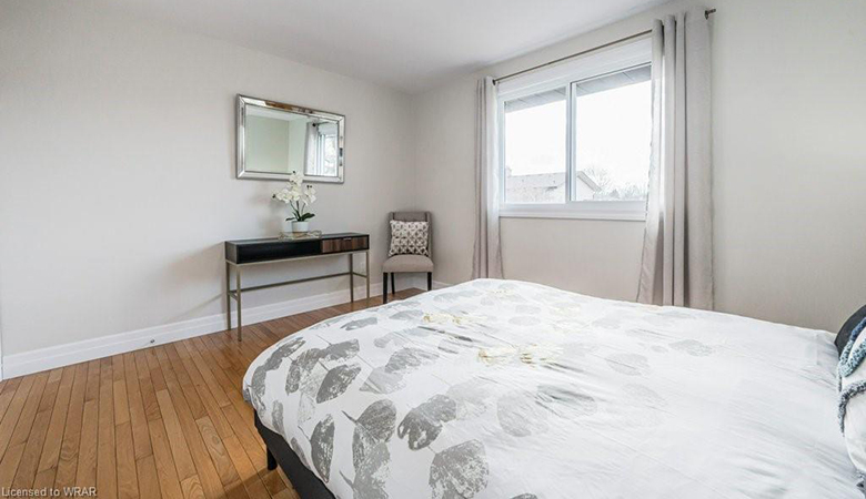353 Dunvegan Drive Waterloo, ON N2K 1W7