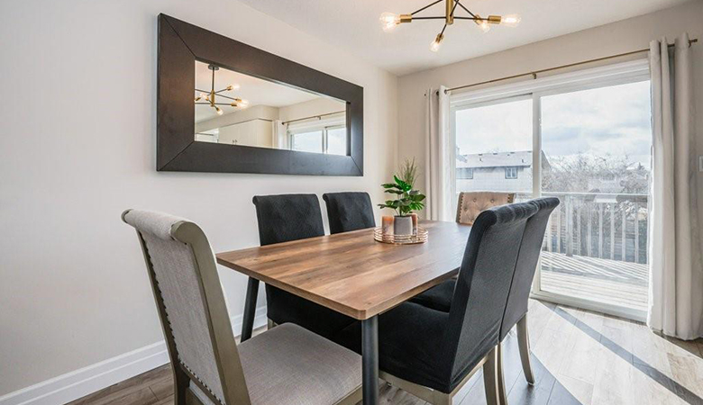 353 Dunvegan Drive Waterloo, ON N2K 1W7