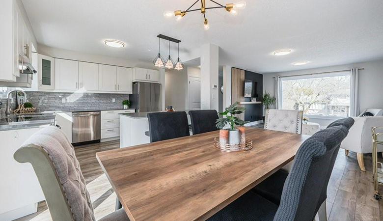 353 Dunvegan Drive Waterloo, ON N2K 1W7