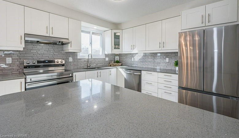 353 Dunvegan Drive Waterloo, ON N2K 1W7